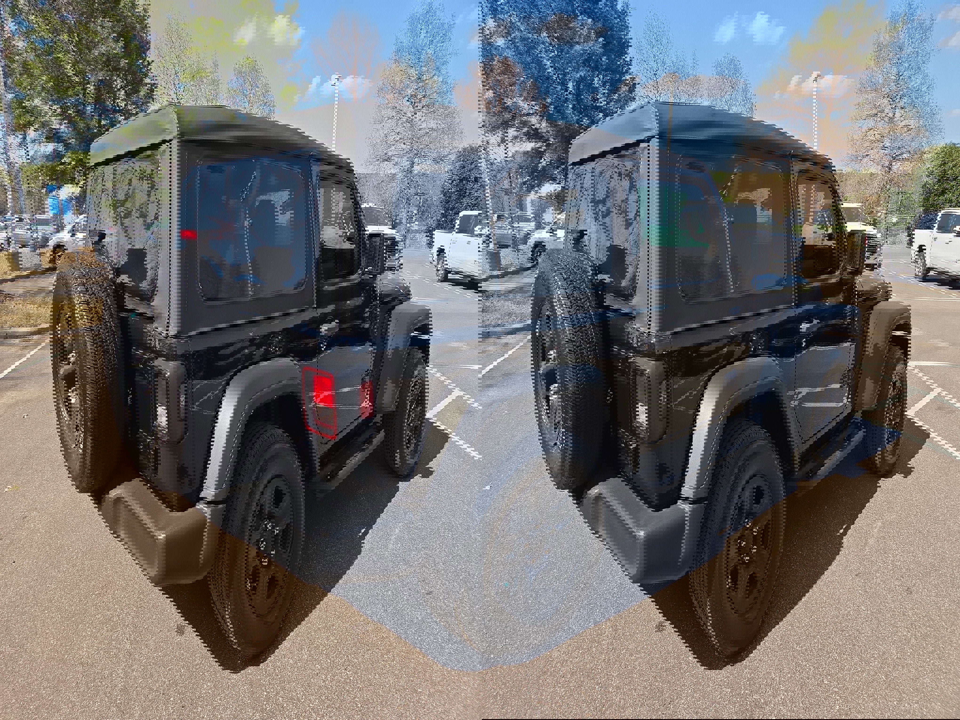 Used 2023 Jeep Wrangler Sport image 5