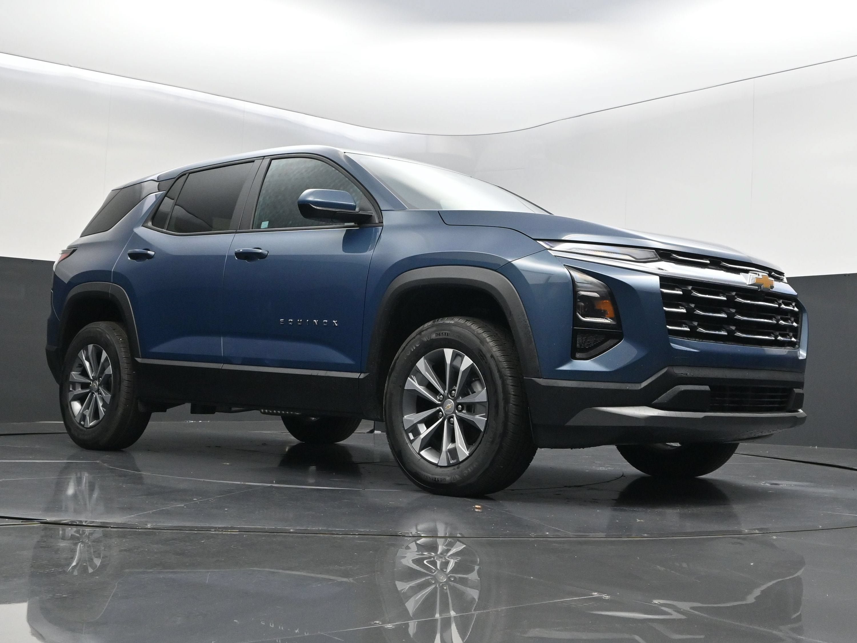 New 2027 Chevrolet Equinox LT FWD image 40