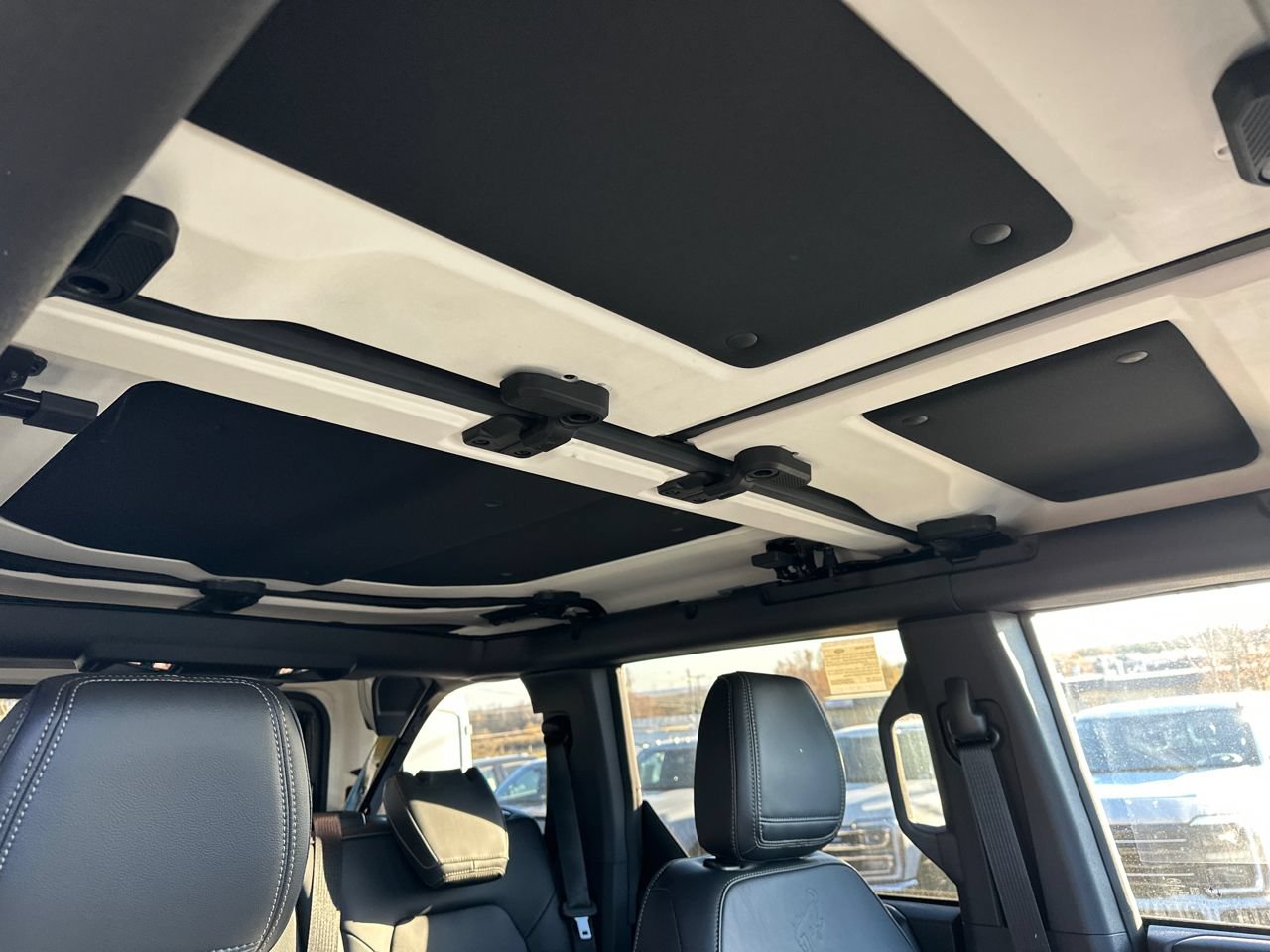 New 2025 Ford Bronco Badlands AWD/4WD image 14
