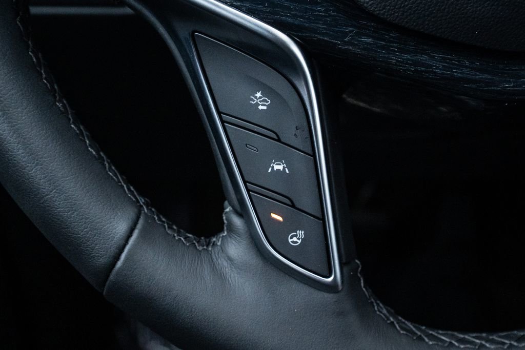 Used 2022 Cadillac XT5 Premium Luxury w/ LPO, Floor Liner Package image 18