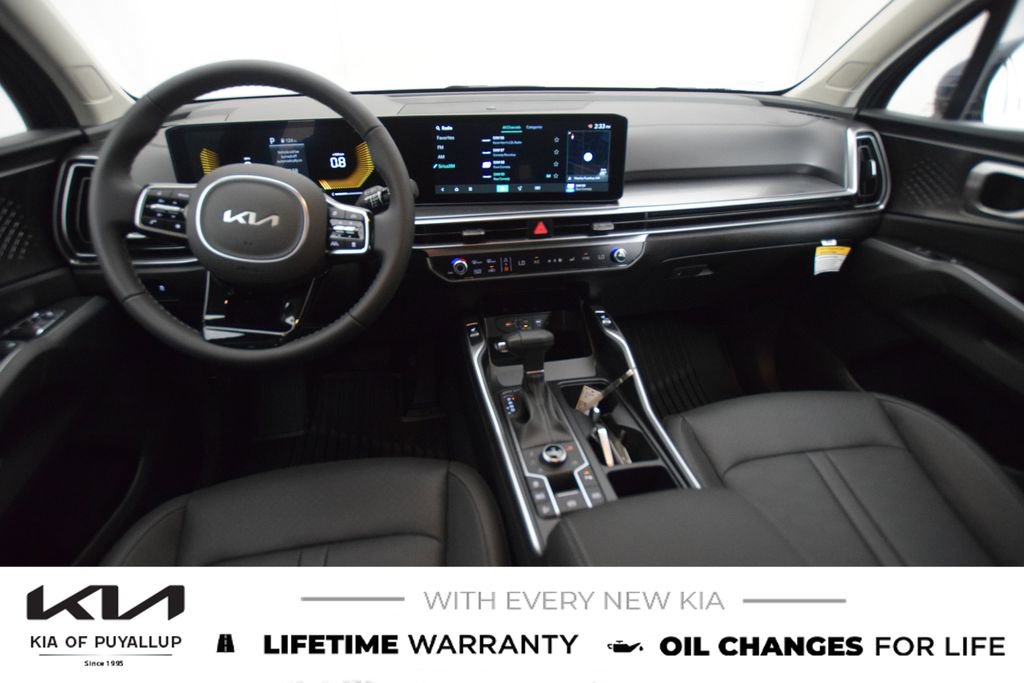 New 2025 Kia Sorento S image 17