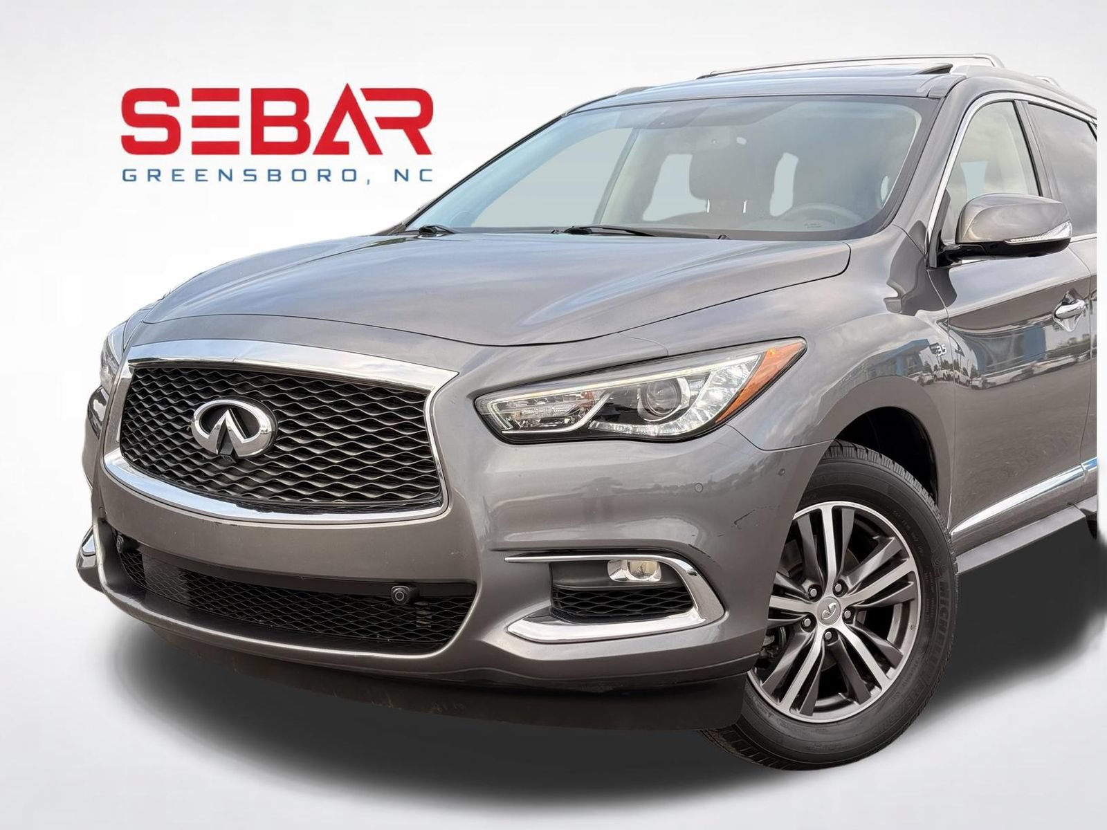 Used 2017 INFINITI QX60 Luxe w/ Premium Plus Package AWD/4WD image 2
