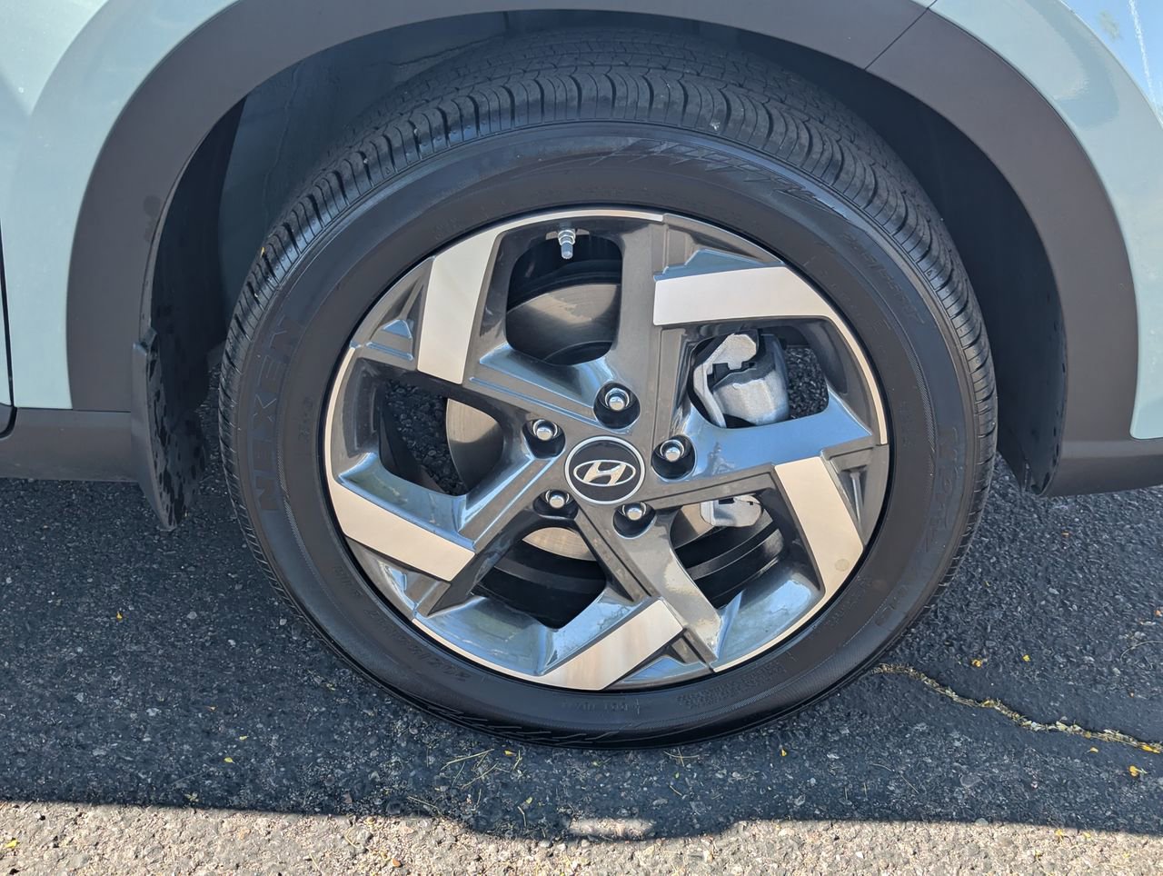 Used 2025 Hyundai Venue SEL image 10