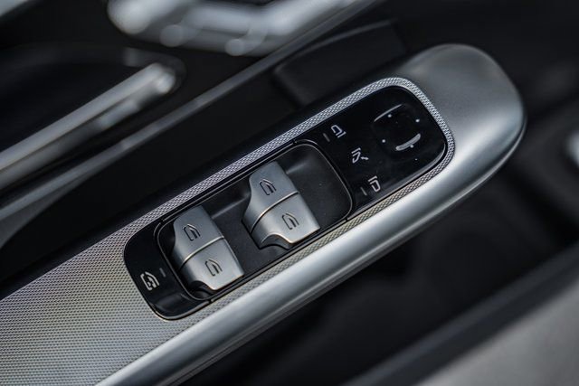 New 2026 Mercedes-Benz GLC 300 4MATIC image 38