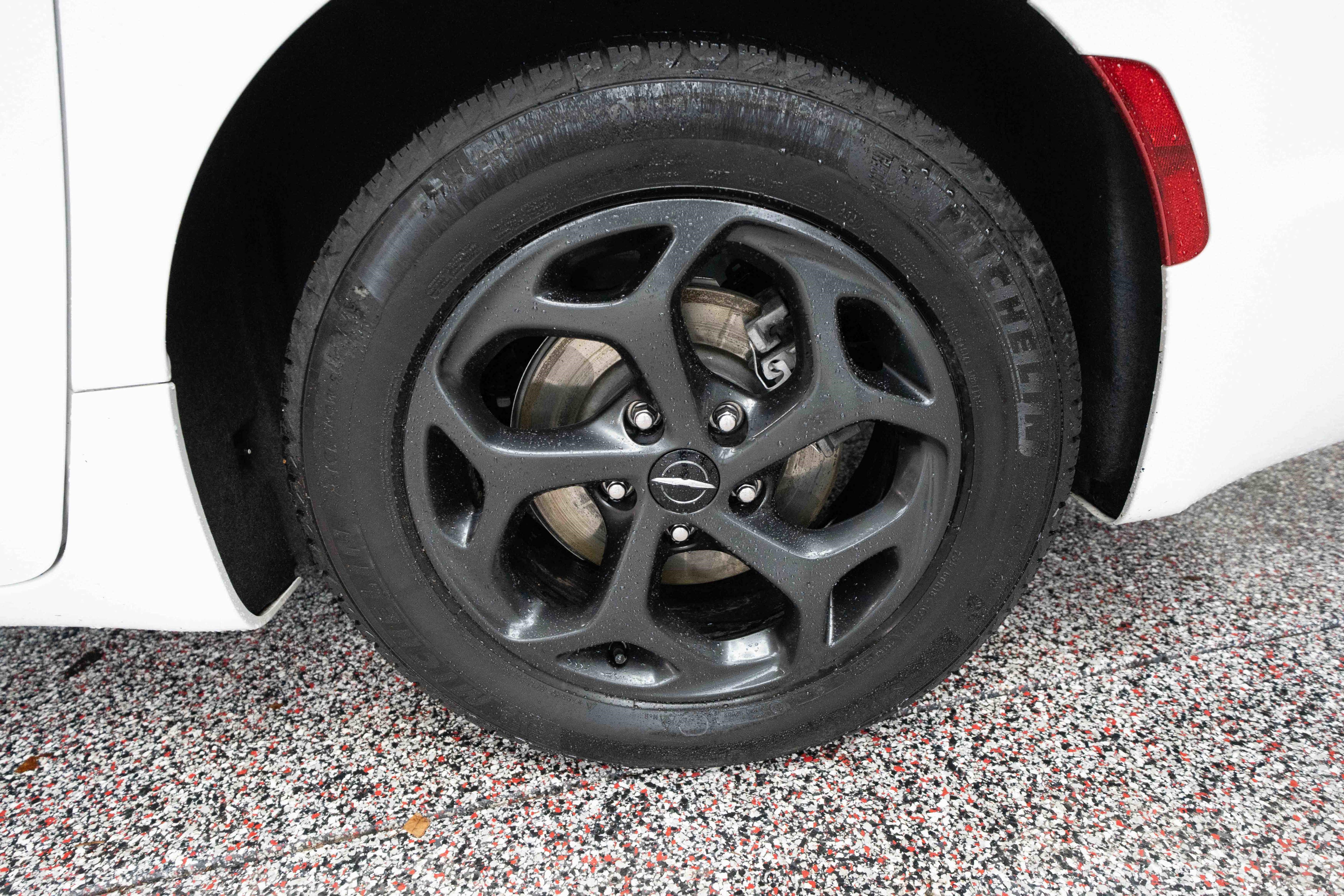 Used 2022 Chrysler Pacifica Touring-L w/ Uconnect Theater Family Group image 30