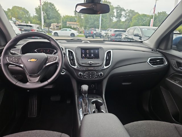 Used 2024 Chevrolet Equinox LT FWD image 12