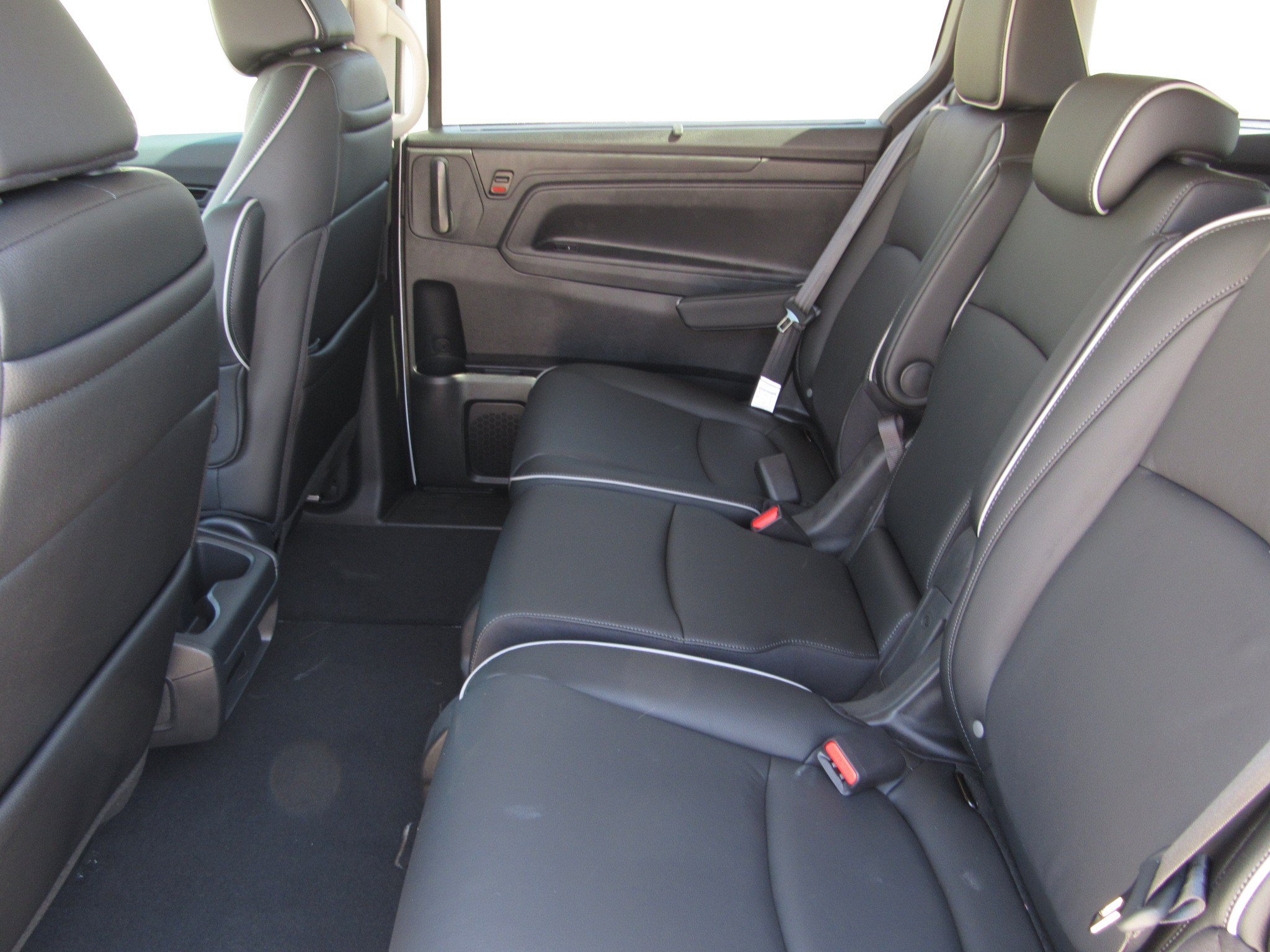 New 2026 Honda Odyssey Touring image 15