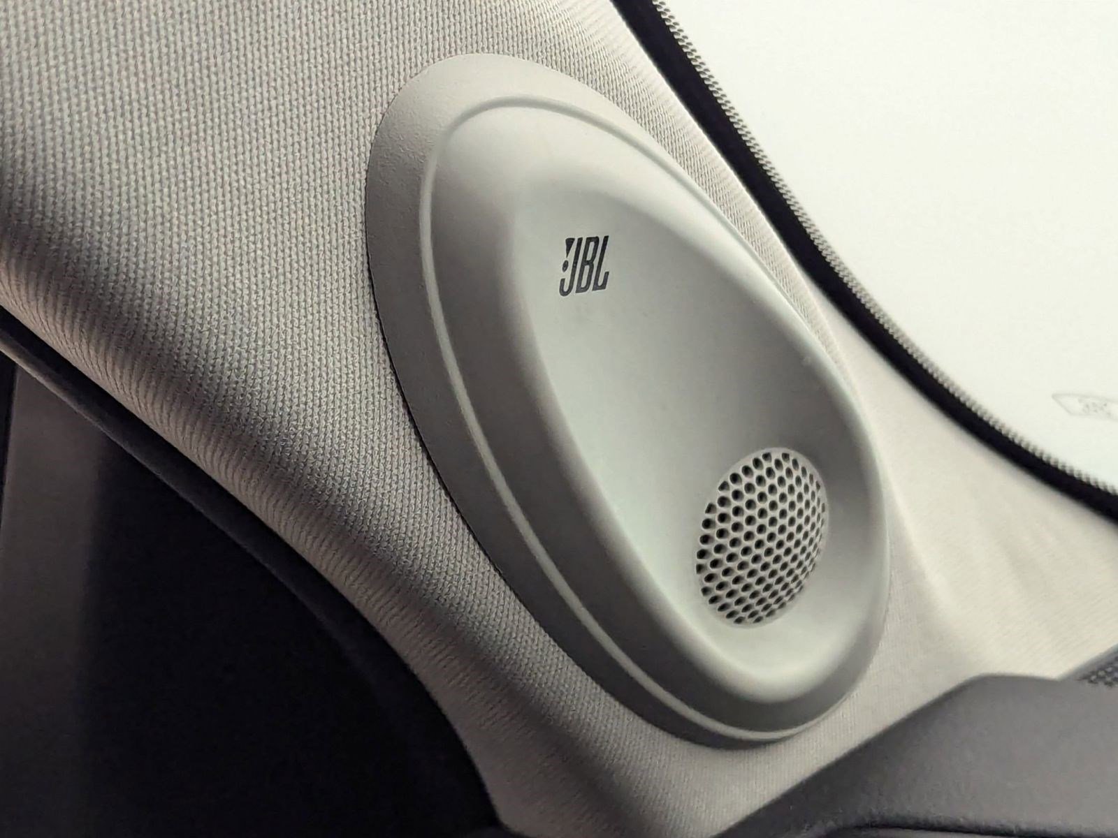 Used 2023 Toyota Highlander Limited image 35