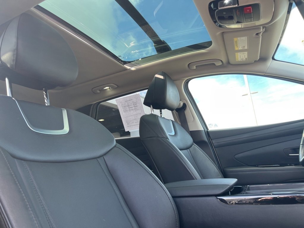 Used 2025 Hyundai Tucson Limited image 5