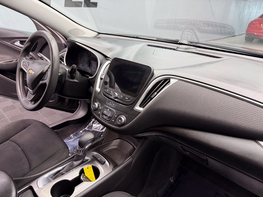 Used 2022 Chevrolet Malibu LS w/ LPO, Convenience Package 2 FWD image 49