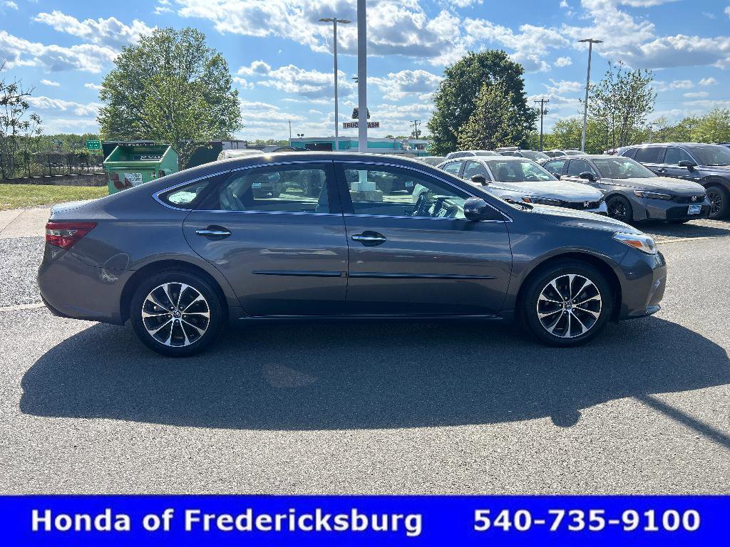 Used 2018 Toyota Avalon XLE Premium w/ All Weather Liner Package image 7