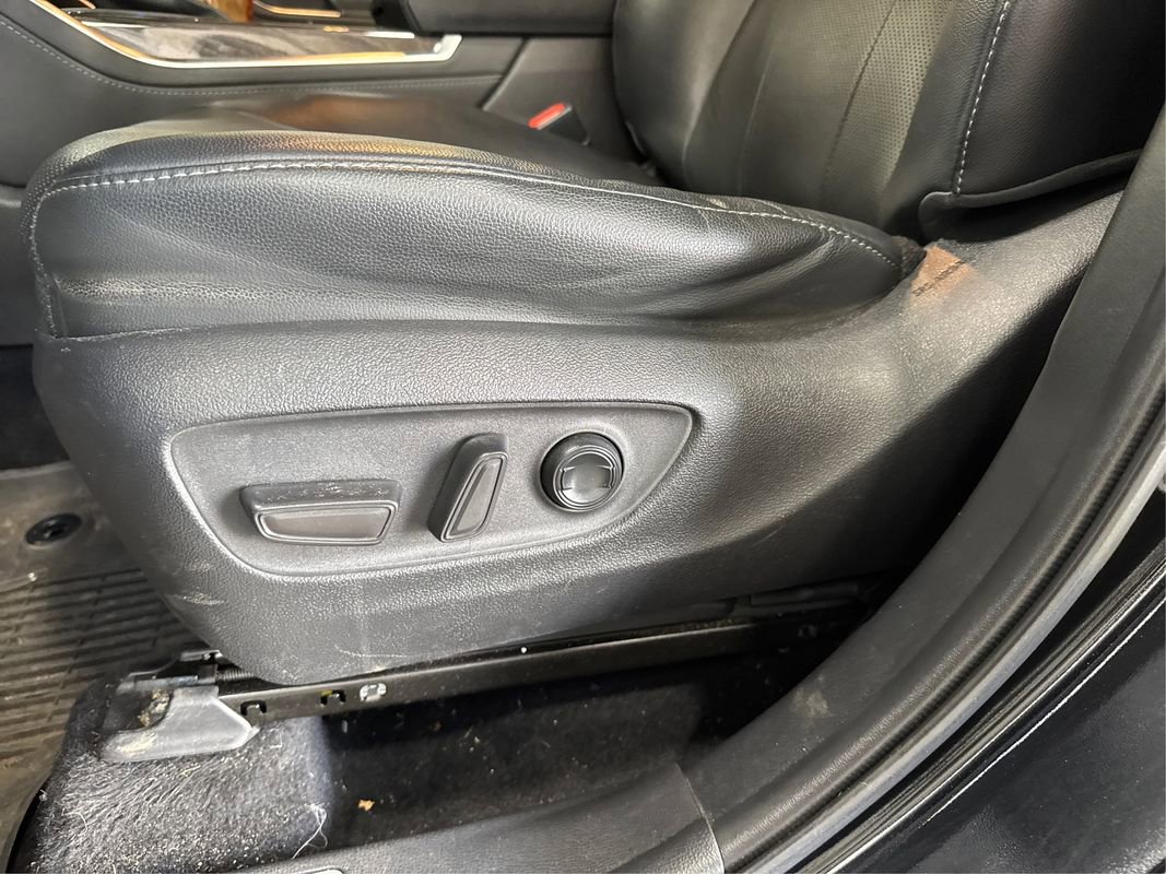 Used 2022 Toyota Highlander Limited image 22