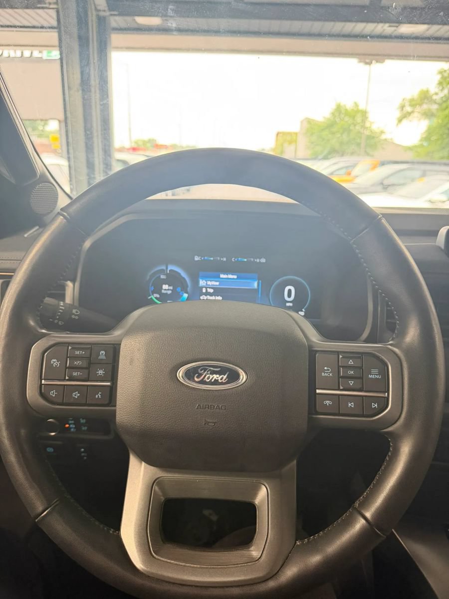 Used 2022 Ford F150 Lightning Lariat AWD/4WD image 14