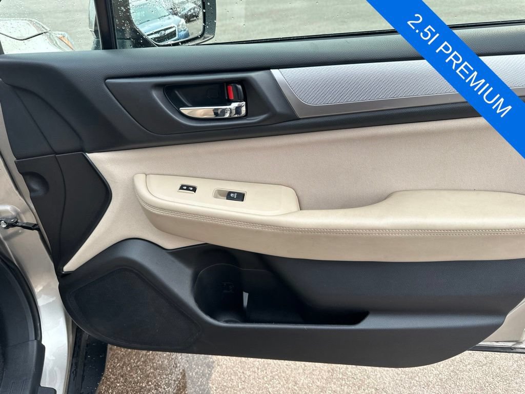 Used 2017 Subaru Outback 2.5i Premium AWD/4WD image 8