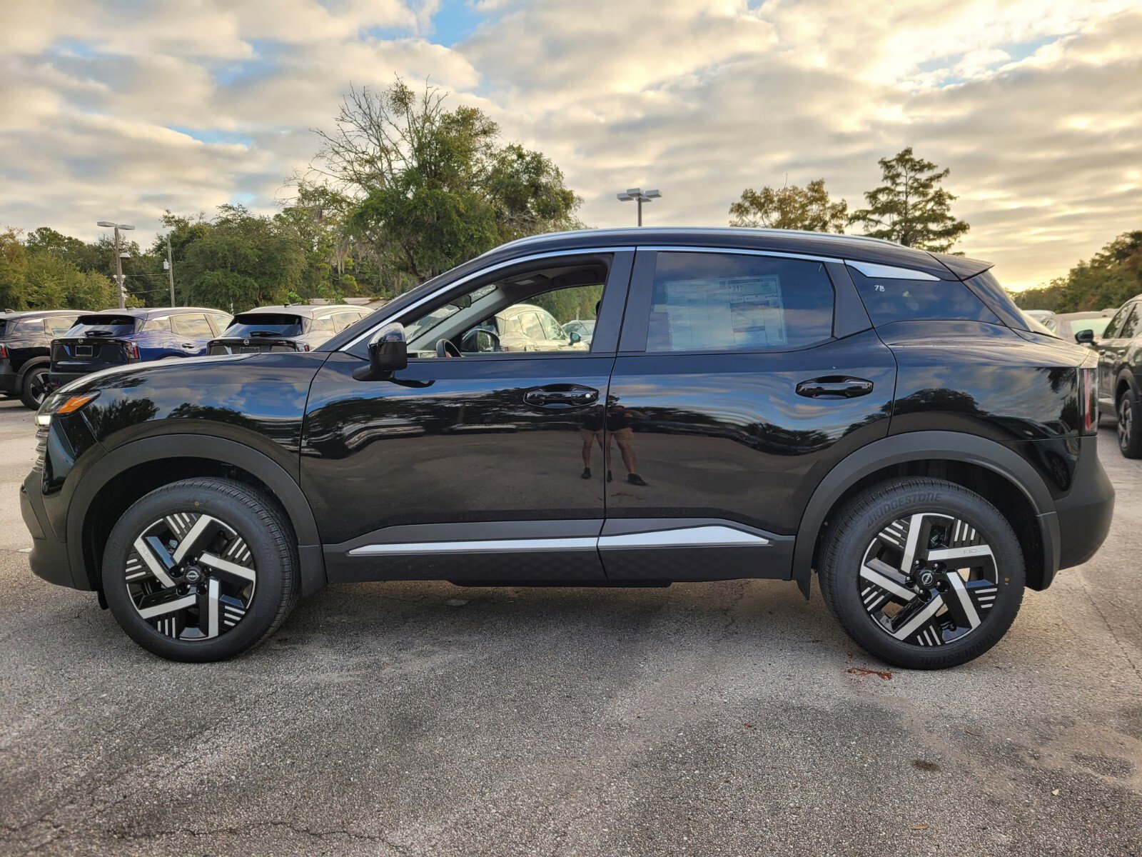 New 2026 Nissan Kicks SV image 3