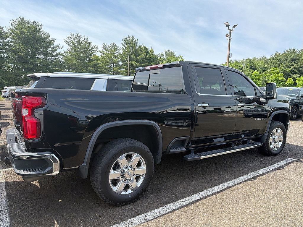 Used 2020 Chevrolet Silverado 2500 LTZ AWD/4WD image 3