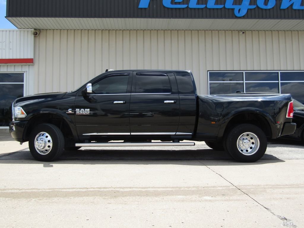 Used 2017 RAM 3500 Laramie Longhorn AWD/4WD image 11