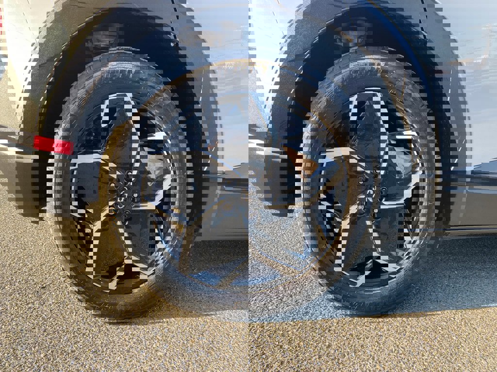 Used 2024 Hyundai Ioniq 5 SEL image 3