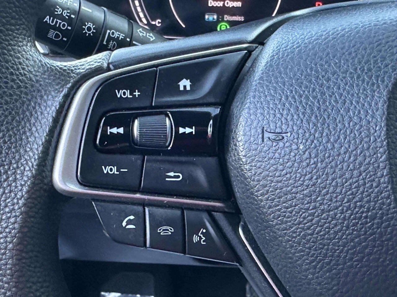 Used 2020 Honda Accord EX image 30