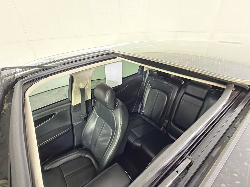 Used 2021 Lincoln Nautilus Reserve w/ Equipment Group 201A image 16