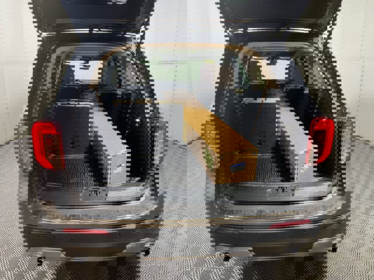 Used 2021 Ford Explorer Limited w/ Equipment Group 301A image 30