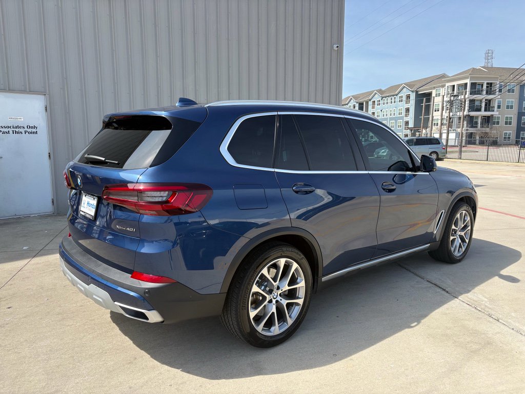 Used 2022 BMW X5 xDrive40i w/ Executive Package image 7