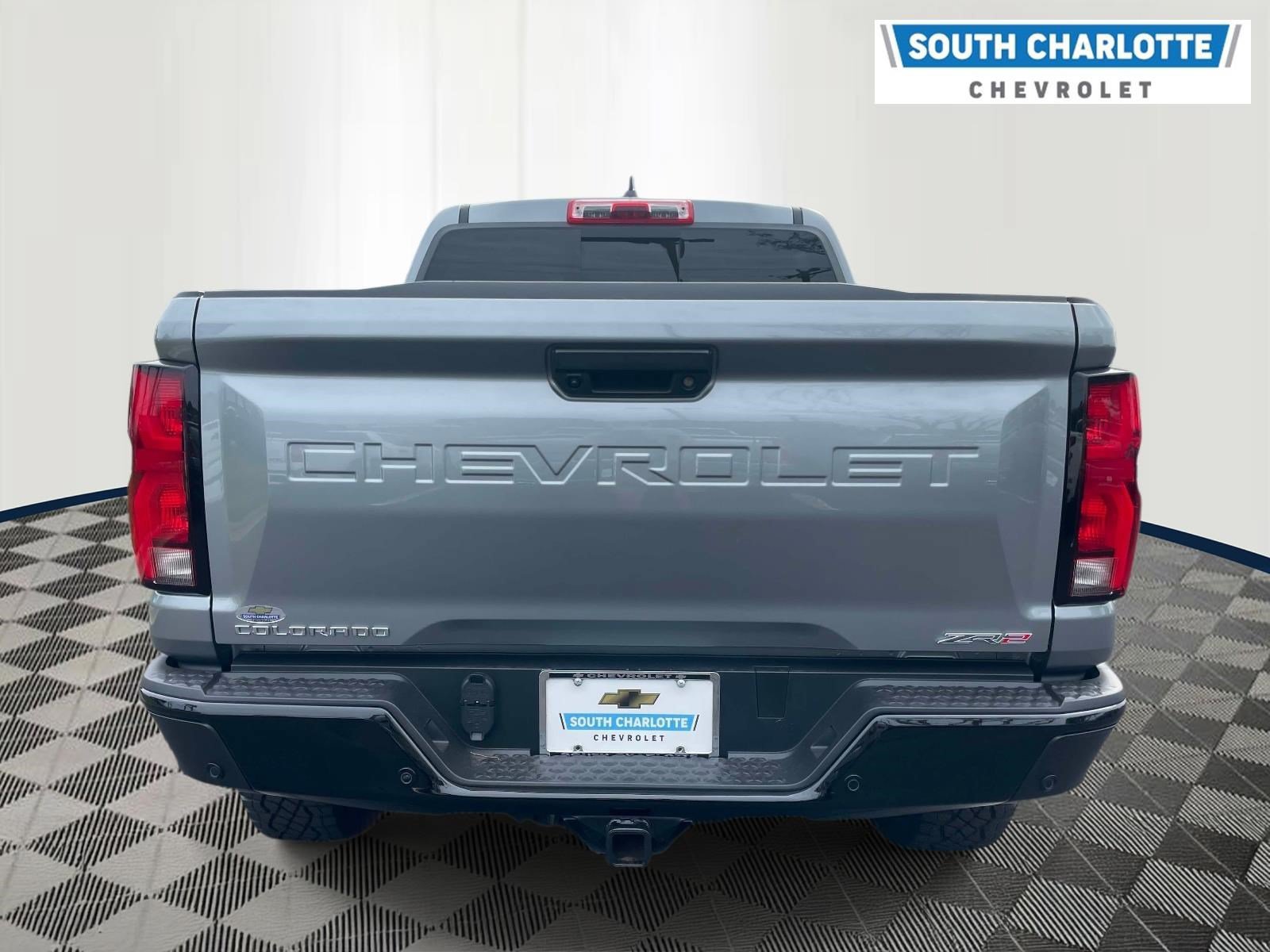 Used 2026 Chevrolet Colorado ZR2 w/ Technology Package AWD/4WD image 5