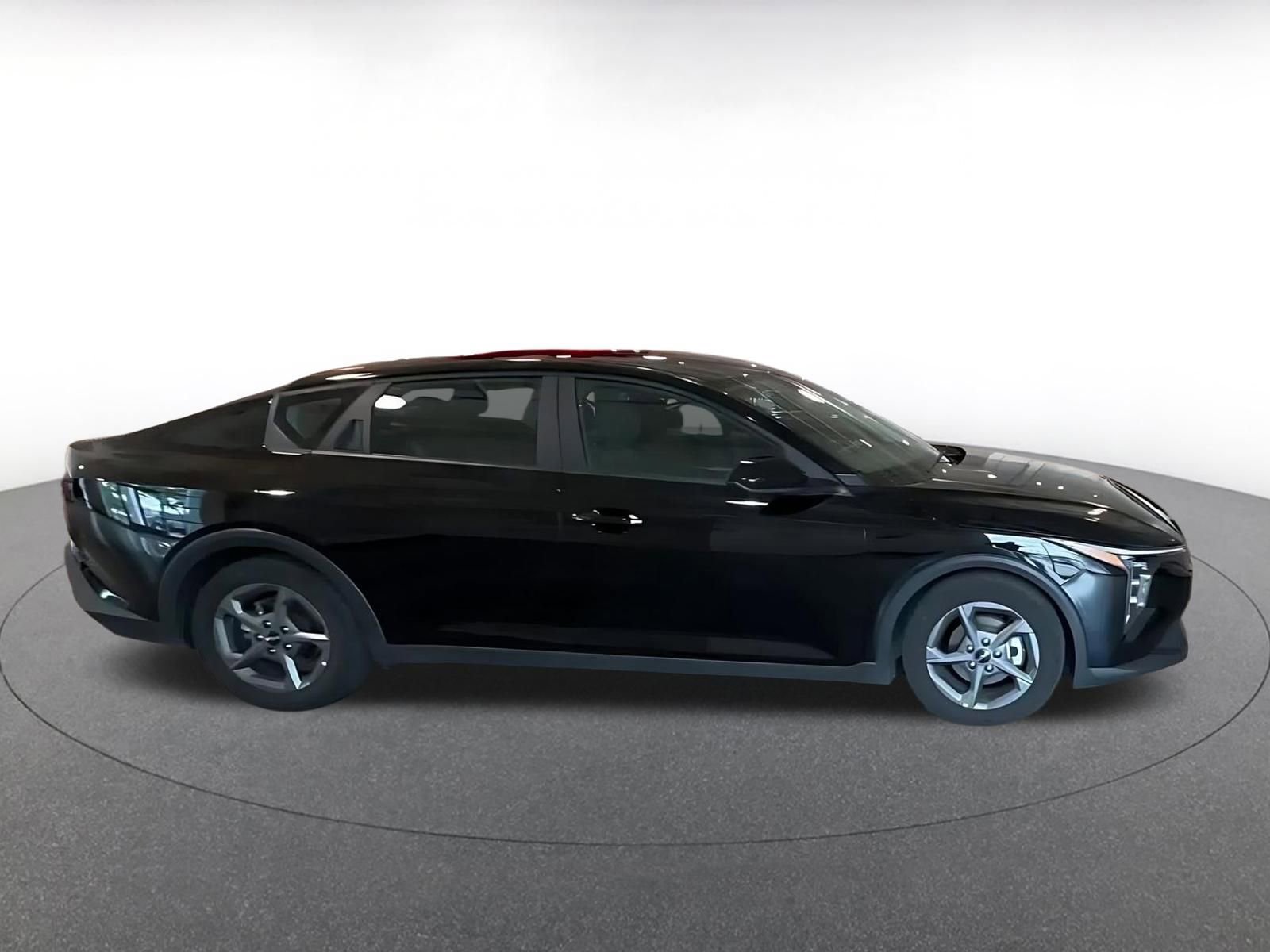Used 2025 Kia K4 FWD image 10