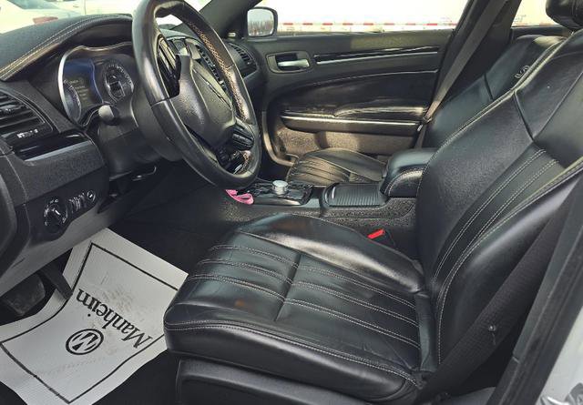 Used 2022 Chrysler 300 S image 8