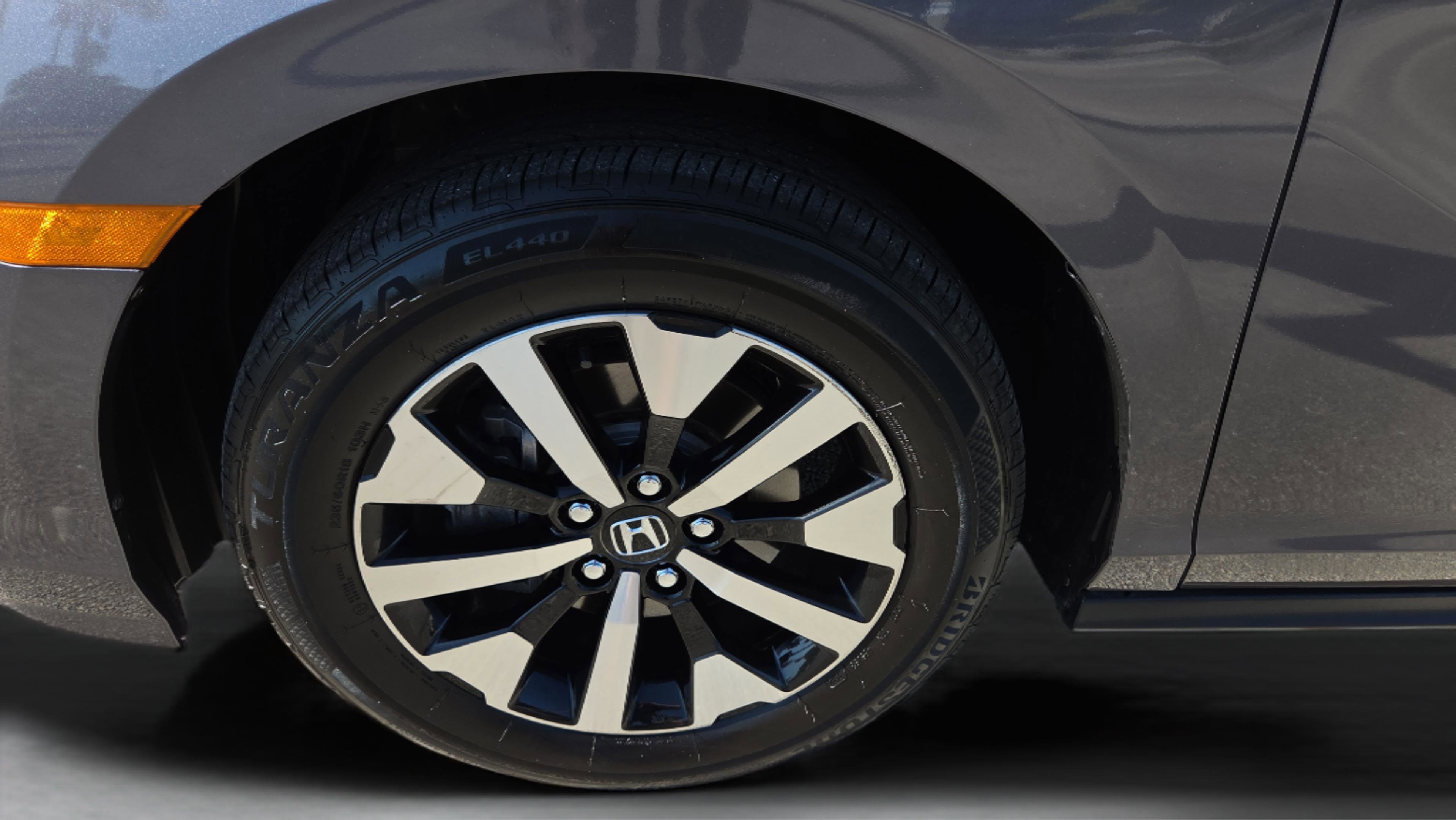 Certified 2025 Honda Odyssey EX-L image 42