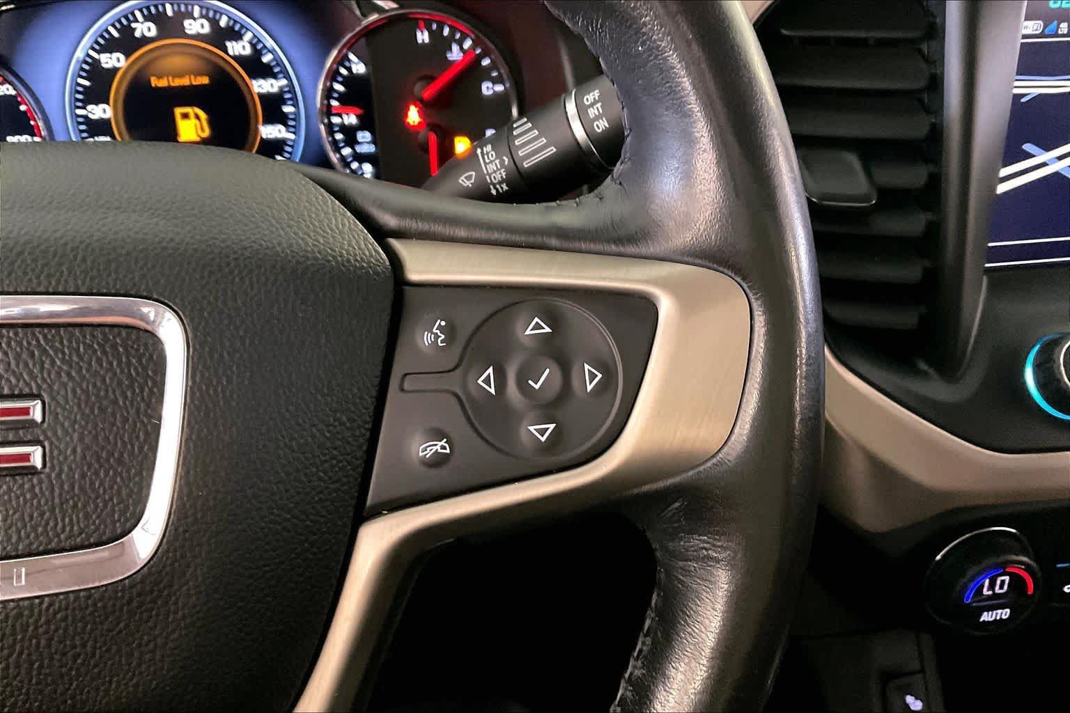 Used 2019 GMC Acadia Denali FWD image 22