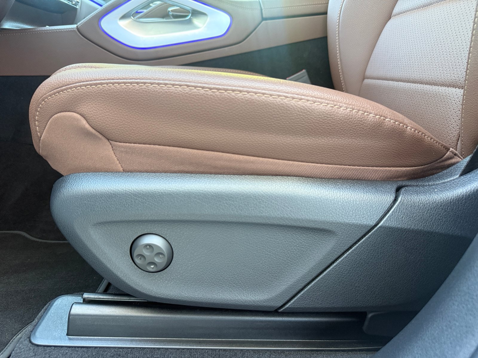 Certified 2026 Mercedes-Benz GLE 350 4MATIC image 12