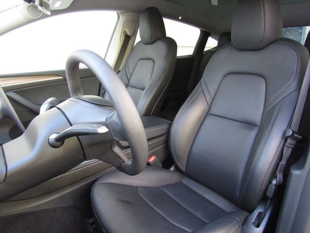 Used 2024 Tesla Model Y Long Range image 10