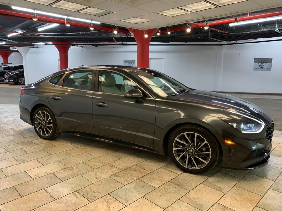 Used 2023 Hyundai Sonata Limited w/ Cargo Package FWD image 8