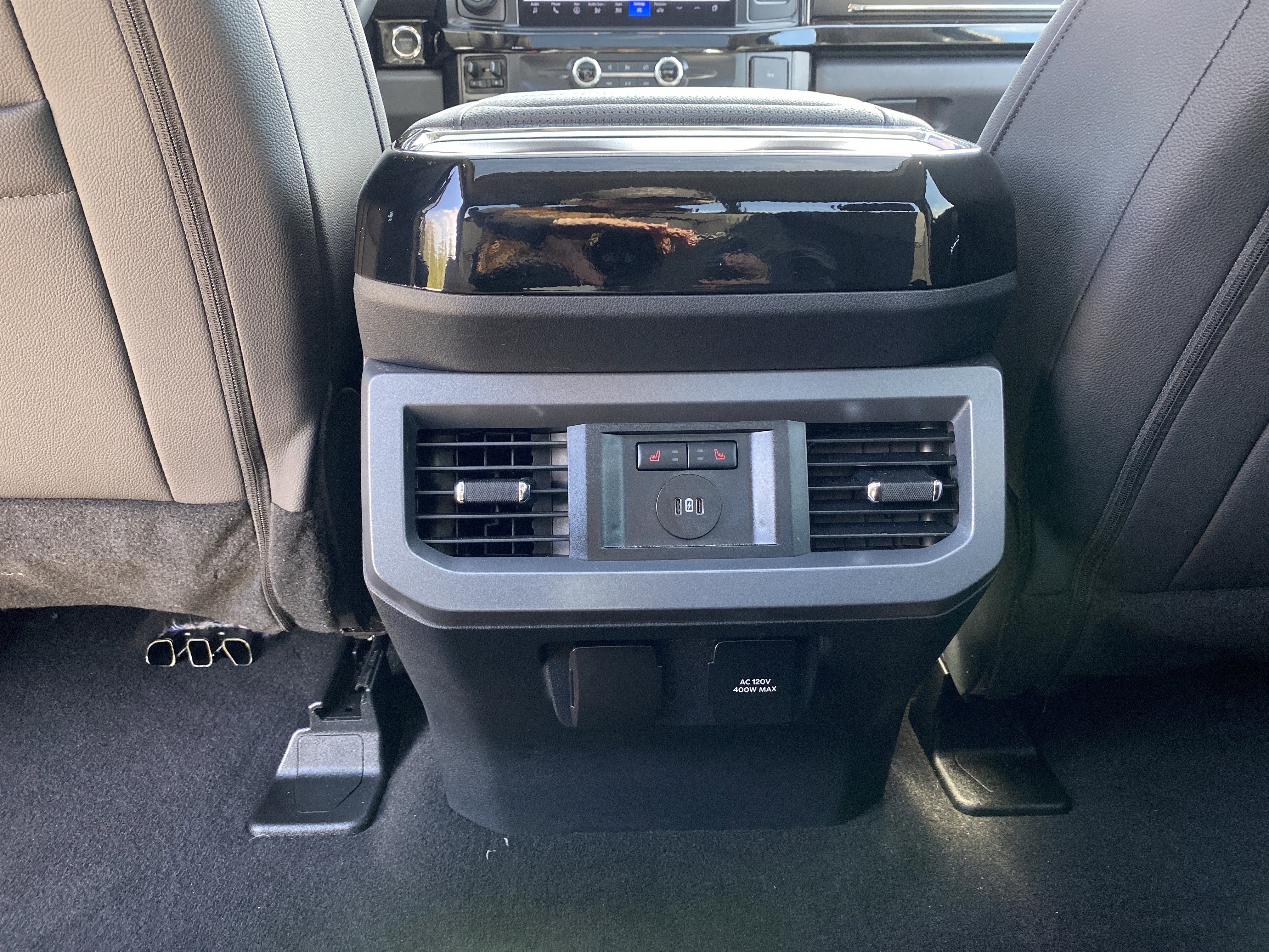 Used 2024 Ford F250 Lariat w/ Lariat Ultimate Package AWD/4WD image 44