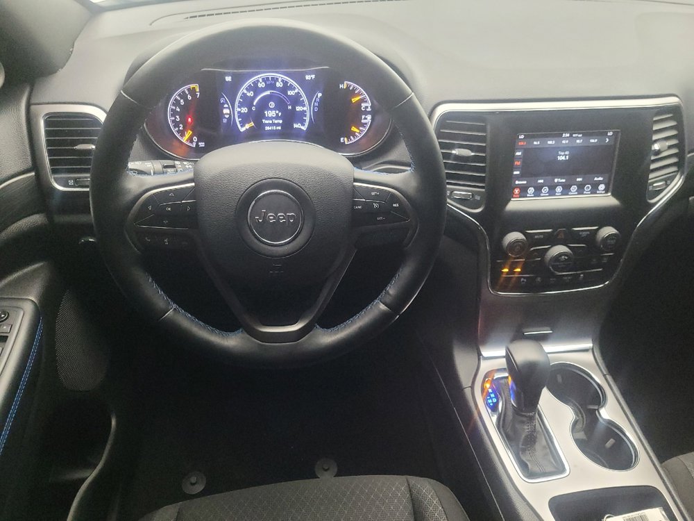 Used 2019 Jeep Grand Cherokee Laredo image 22