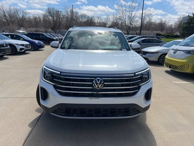 New 2026 Volkswagen Atlas SE AWD/4WD image 2