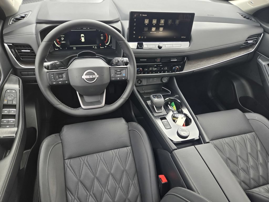Used 2026 Nissan Rogue Platinum w/ Tech Package AWD/4WD image 11
