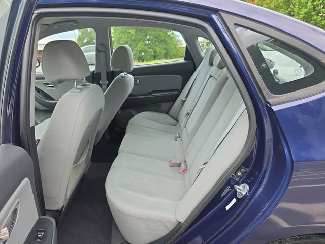 Used 2010 Hyundai Elantra GLS FWD image 22