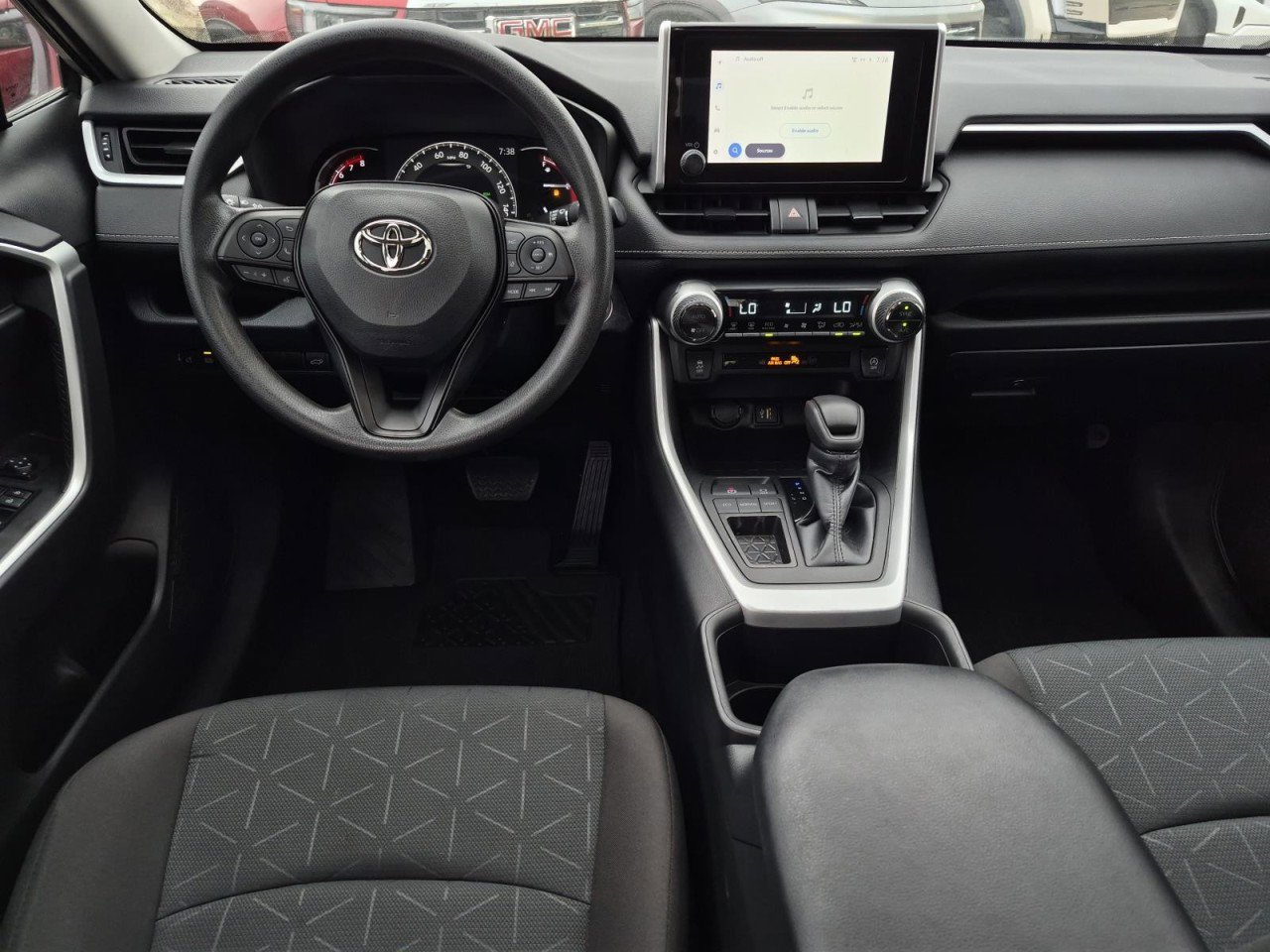 Used 2023 Toyota RAV4 XLE w/ Convenience Package image 15