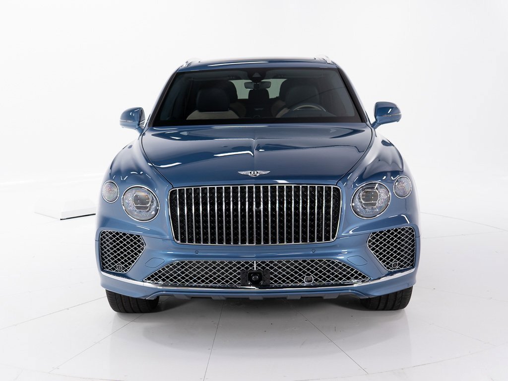 Used 2025 Bentley Bentayga image 8