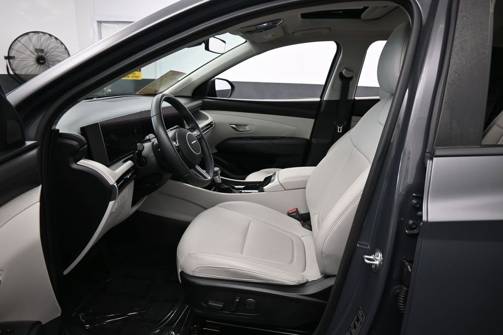 Used 2025 Hyundai Tucson SEL AWD/4WD image 12