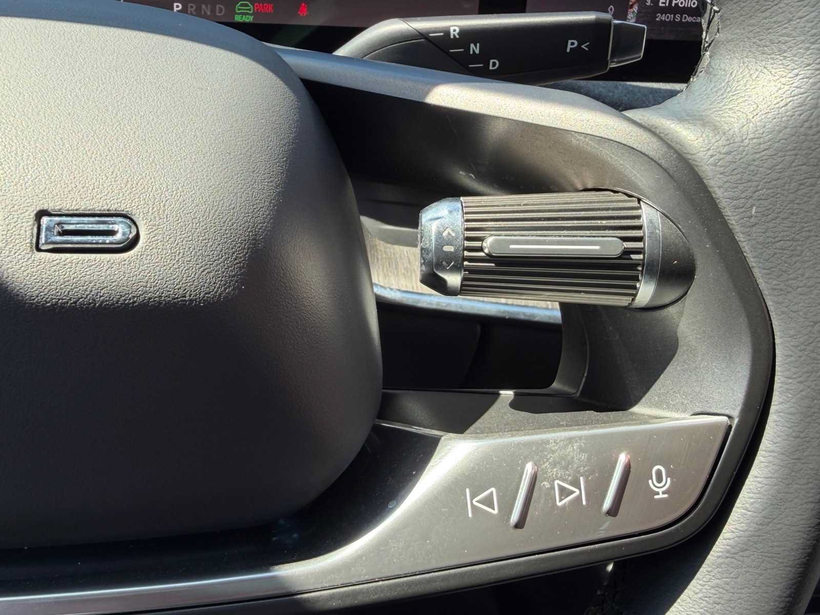 Used 2025 Lucid Air Touring AWD/4WD image 17
