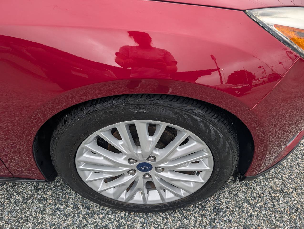 Used 2015 Ford Focus Titanium FWD image 4