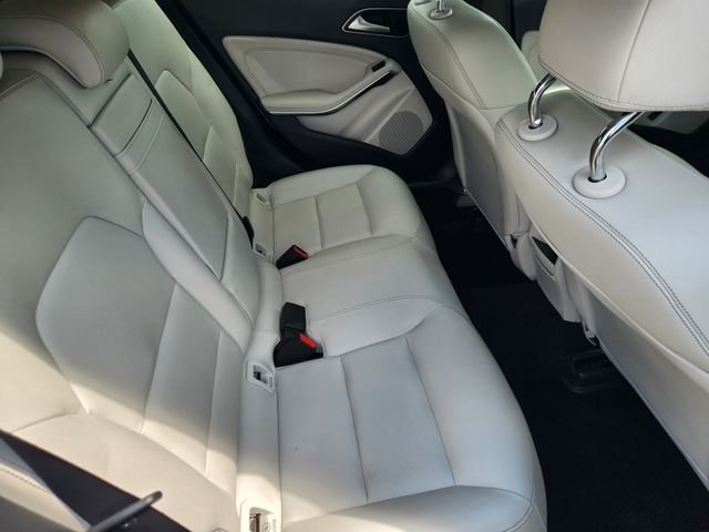 Used 2015 Mercedes-Benz GLA 250 4MATIC image 31