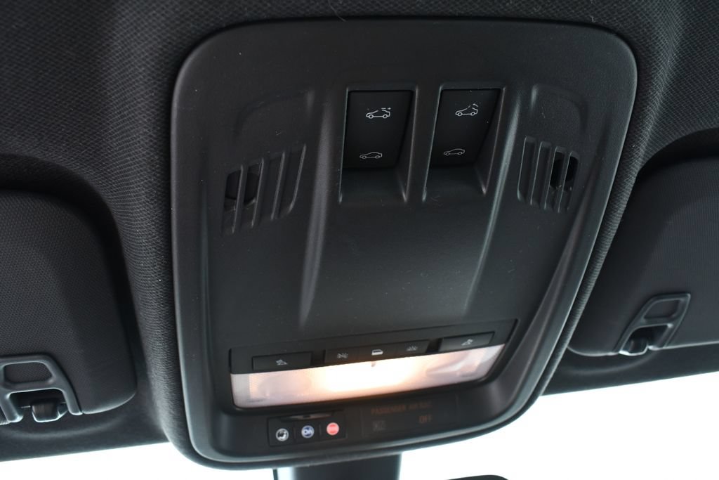 Used 2017 Chevrolet Cruze LT w/ Sun And Sound Package FWD image 34