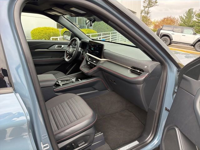 Used 2025 Ford Explorer ST-Line w/ Premium Package AWD/4WD image 10