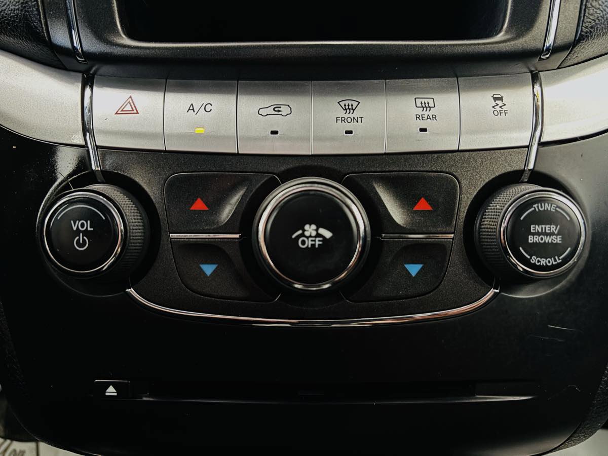 Used 2015 Dodge Journey SE w/ Quick Order Package 22F SE FWD image 48
