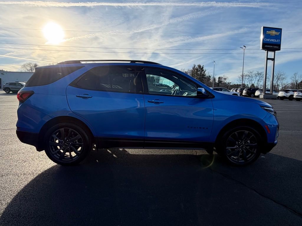 Used 2024 Chevrolet Equinox RS w/ LPO, Floor Liner Package image 9