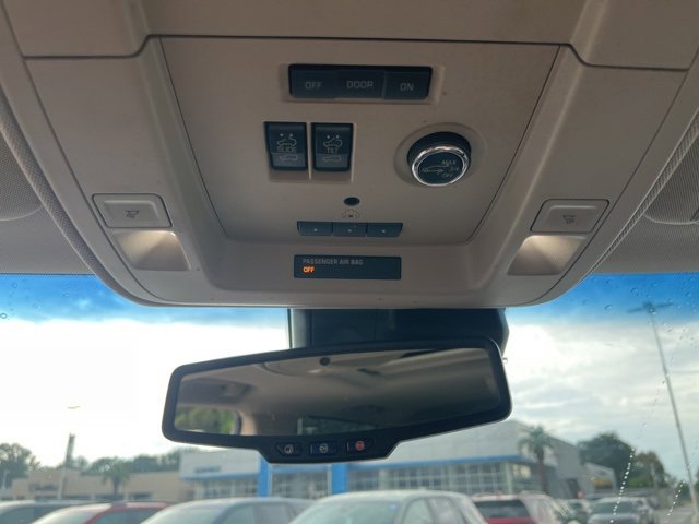 Used 2020 GMC Yukon XL SLT w/ Premium Edition image 32